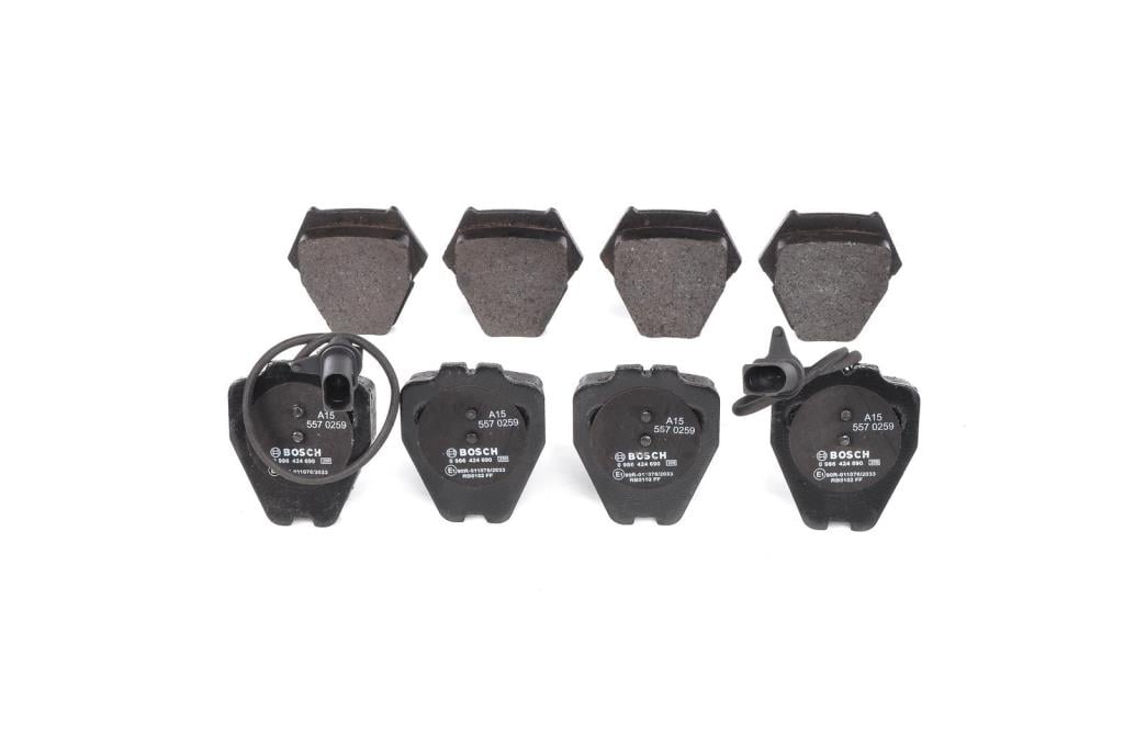 Jeu de 4 plaquettes de frein BOSCH ref. 0 986 424 690