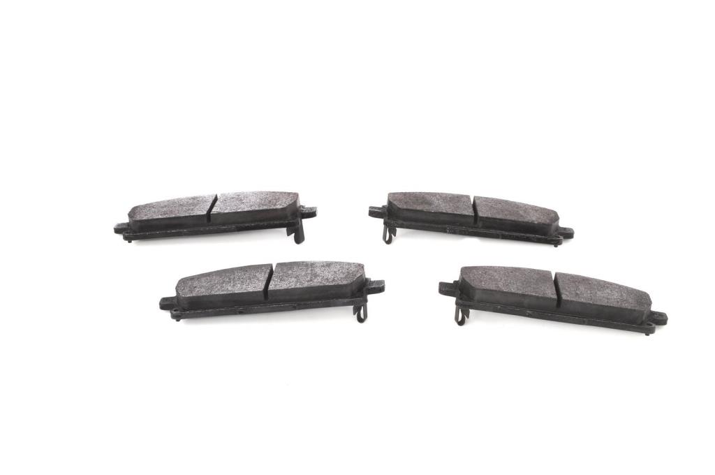 Jeu de 4 plaquettes de frein BOSCH ref. 0 986 424 715
