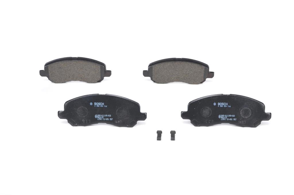 Jeu de 4 plaquettes de frein BOSCH ref. 0 986 424 716