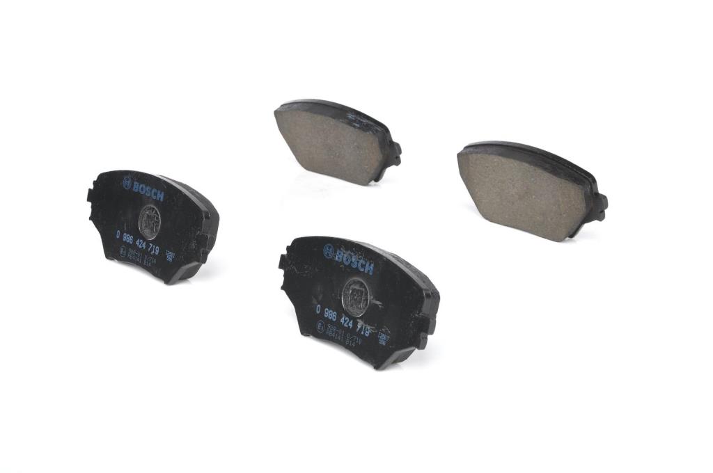 Jeu de 4 plaquettes de frein BOSCH ref. 0 986 424 719