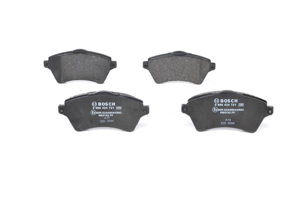 Jeu de 4 plaquettes de frein BOSCH ref. 0 986 424 721