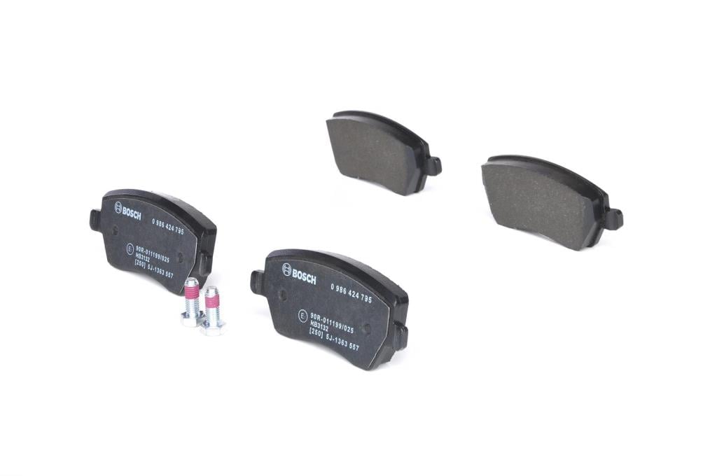 Jeu de 4 plaquettes de frein BOSCH ref. 0 986 424 795