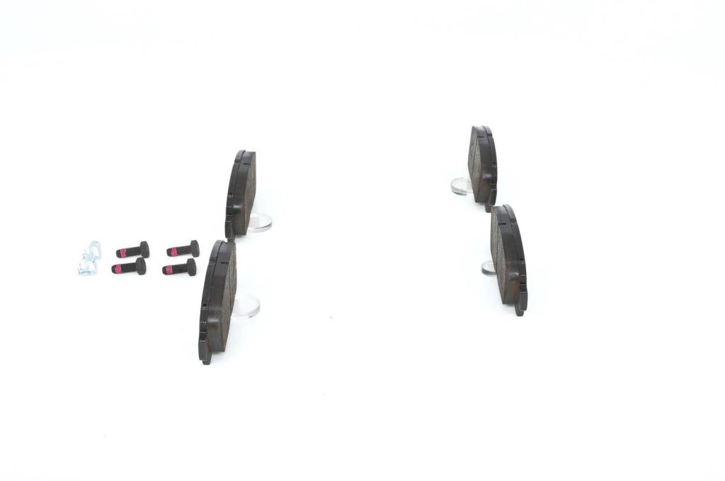Jeu de 4 plaquettes de frein BOSCH ref. 0 986 424 799