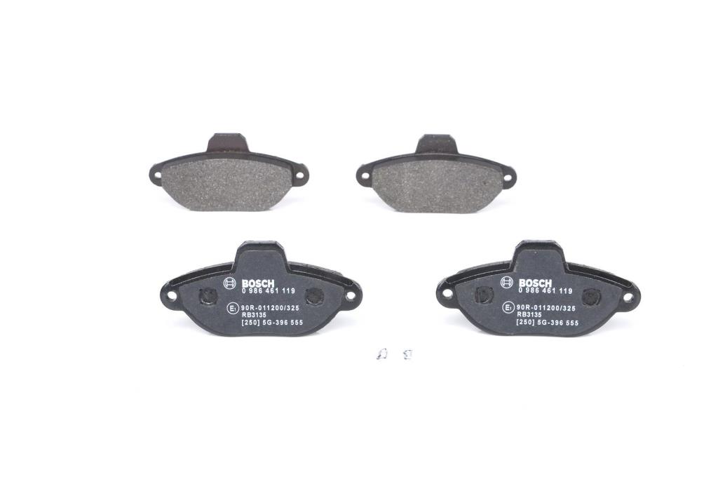 Jeu de 4 plaquettes de frein BOSCH ref. 0 986 461 119