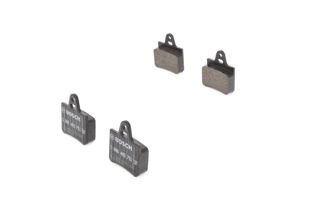 Jeu de 4 plaquettes de frein BOSCH ref. 0 986 465 751