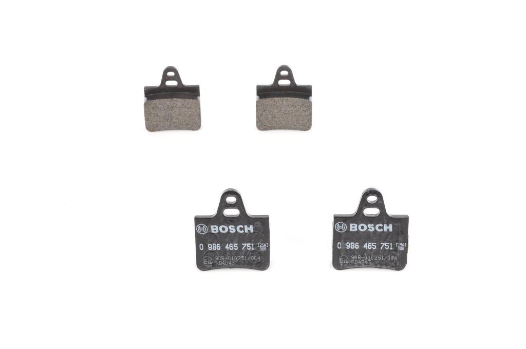 Jeu de 4 plaquettes de frein BOSCH ref. 0 986 465 751