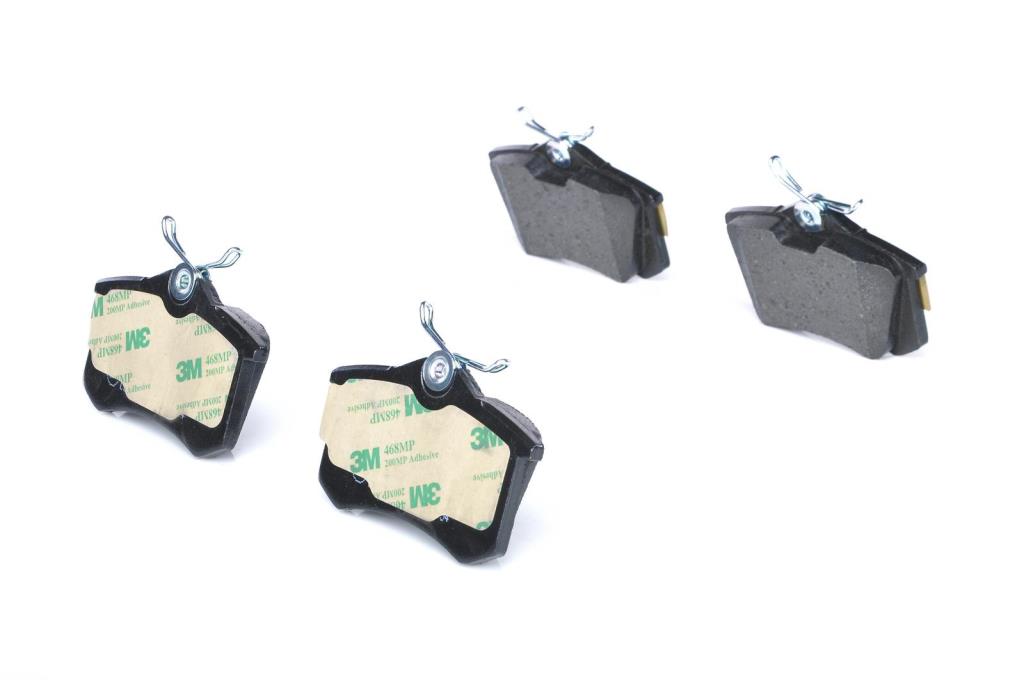 Jeu de 4 plaquettes de frein BOSCH ref. 0 986 466 683