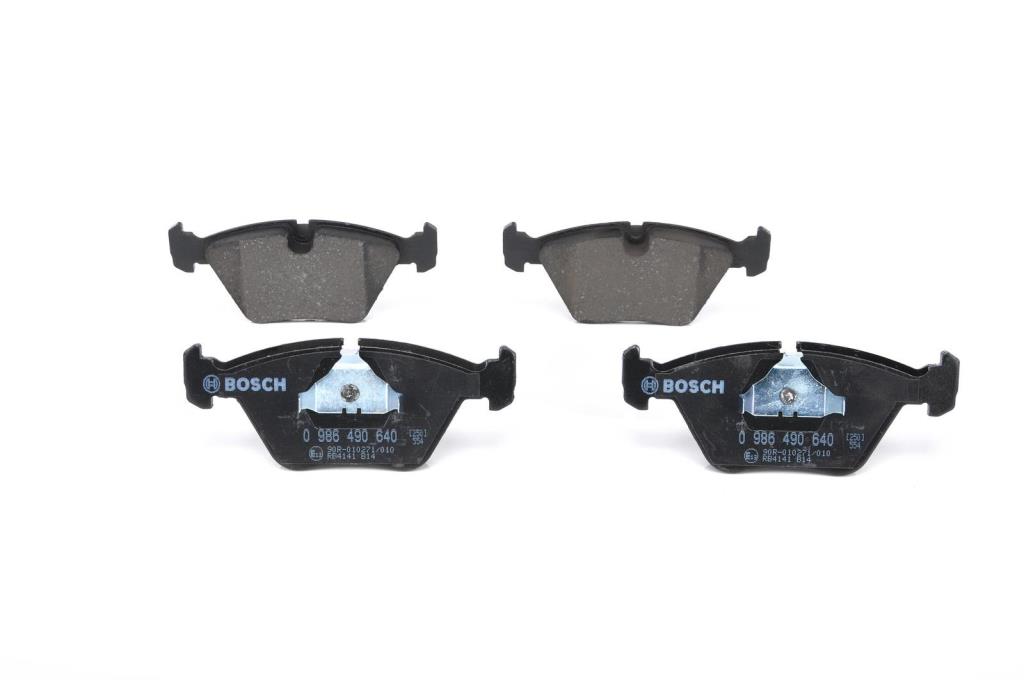 Jeu de 4 plaquettes de frein BOSCH ref. 0 986 490 640