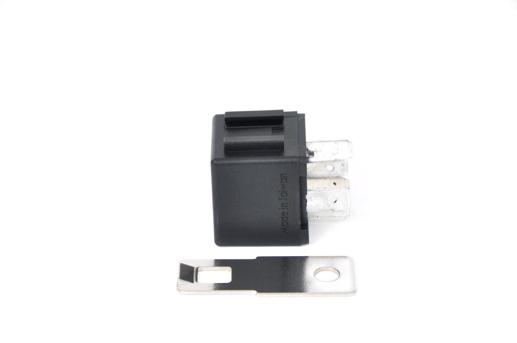 Relais BOSCH 0 986 AH0 622