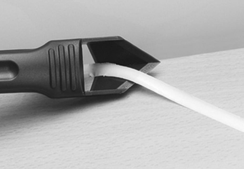 Cutter sécurisé BGS DIY 85201