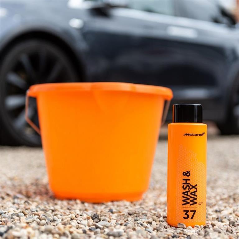 Shampoing Carrosserie MCLAREN Shampoing et cire 500 ml - ref. MCL3126