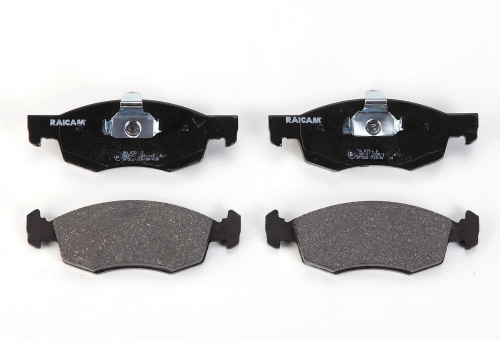 Jeu de 4 plaquettes de frein Raicam RA.0704.0