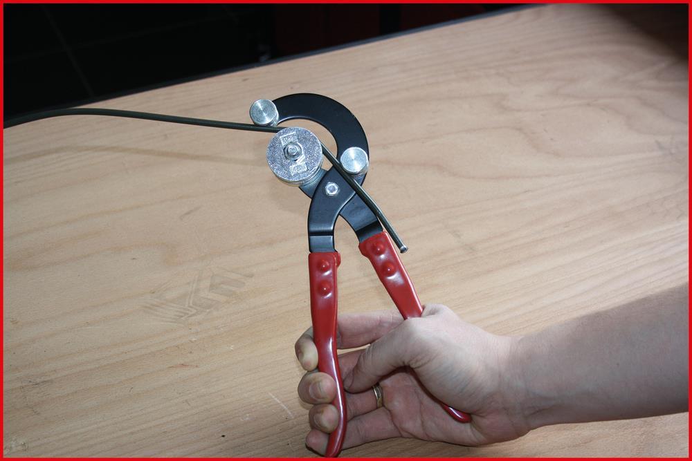 Pince à cintrer (Cintreuse tuyau de frein) KS TOOLS 120.1003