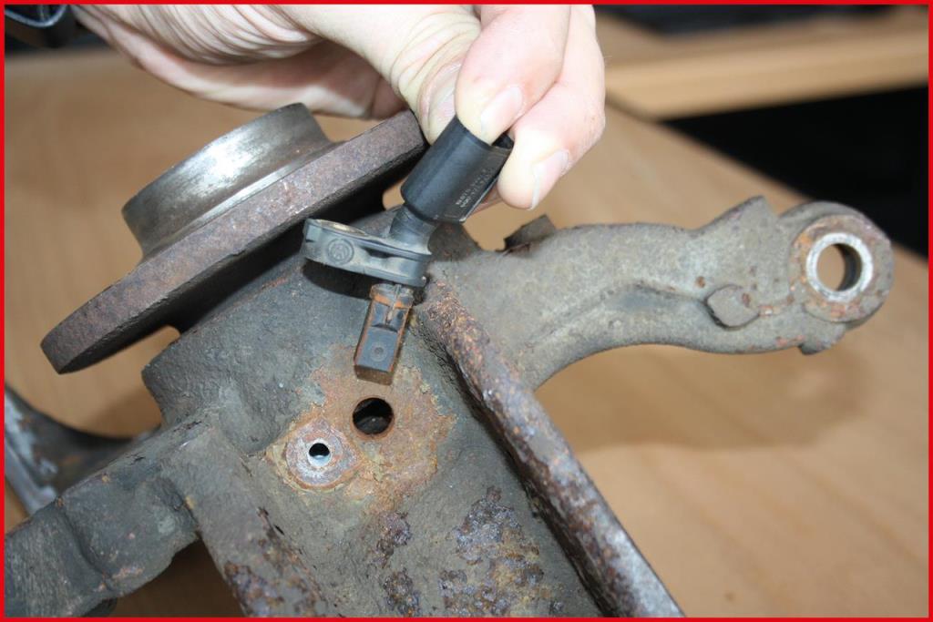 Outil de nettoyage du siège de capteur ABS KS TOOLS ref. 150.1980