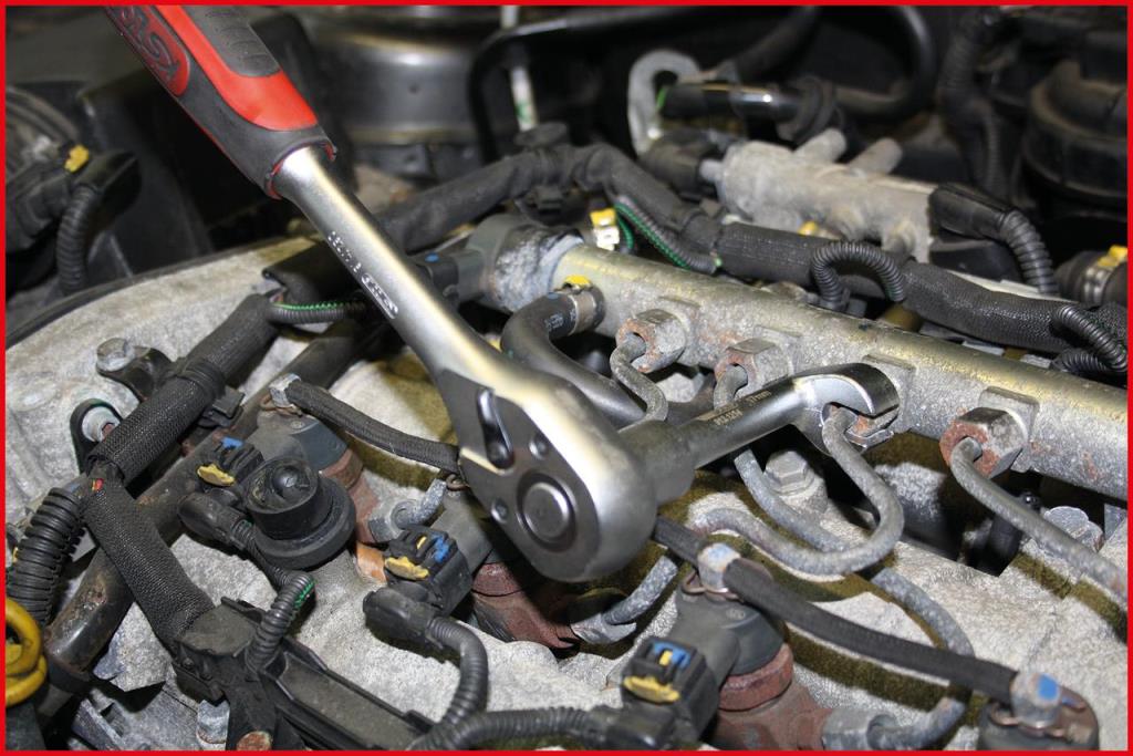 Douille longue pour injecteur diesel piloté KS TOOLS ref. 913.1214