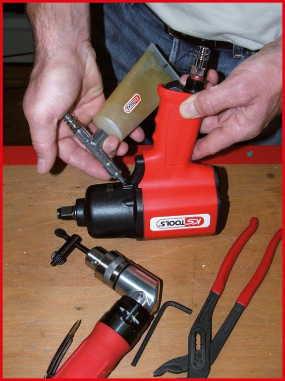 Pompe à graisse KS TOOLS 980.1070