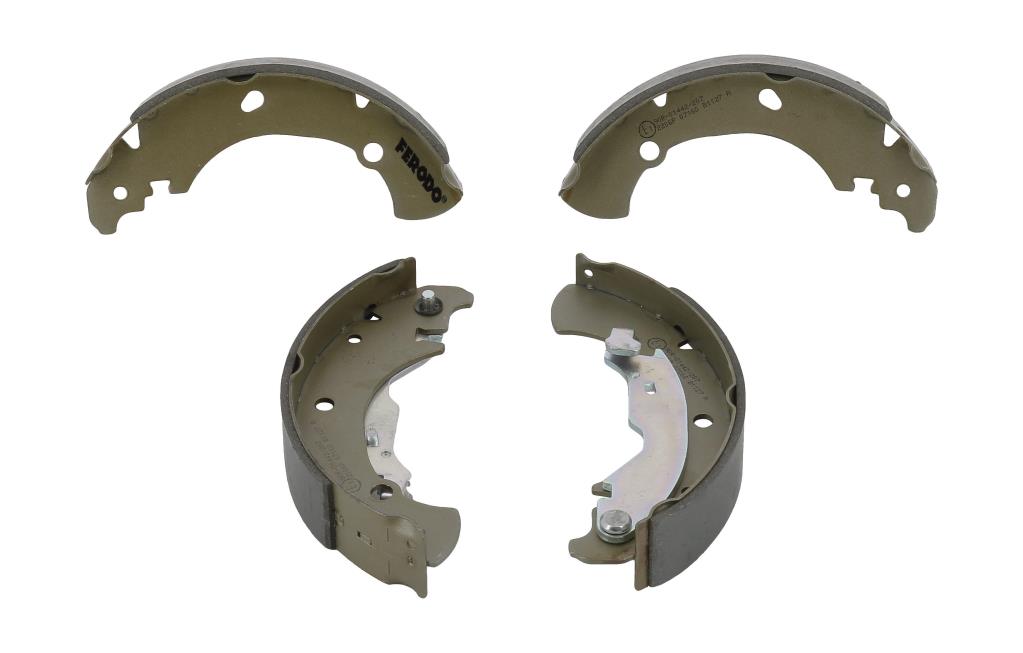 Jeu de 4 mâchoires de frein (Garniture de frein à tambour) FERODO ref. FSB555