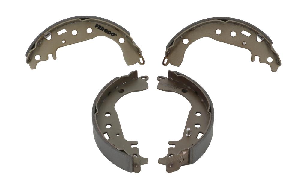 Jeu de 4 mâchoires de frein (Garniture de frein à tambour) FERODO FSB582