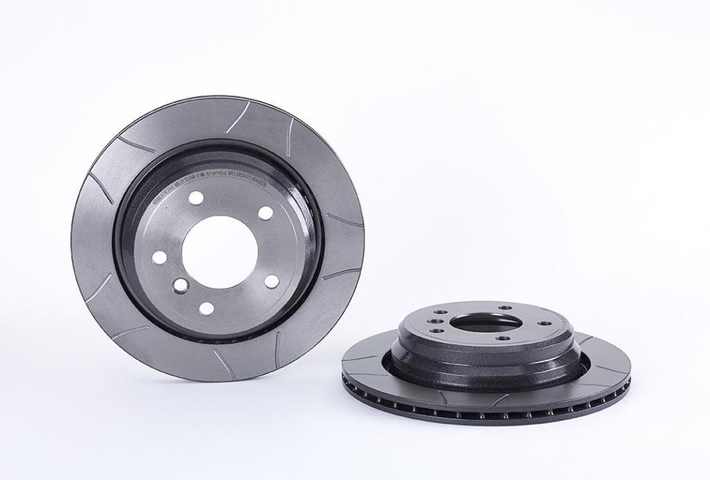 Disques de frein BREMBO ref. 09.6841.75