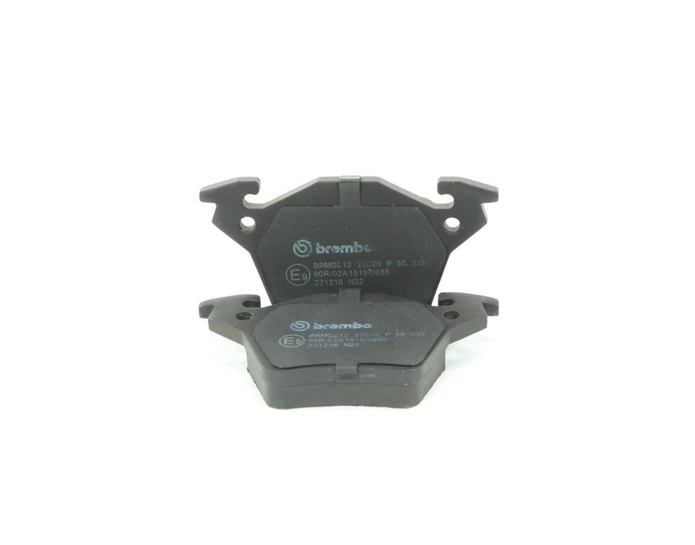 Jeu de 4 plaquettes de frein BREMBO ref. P 50 032