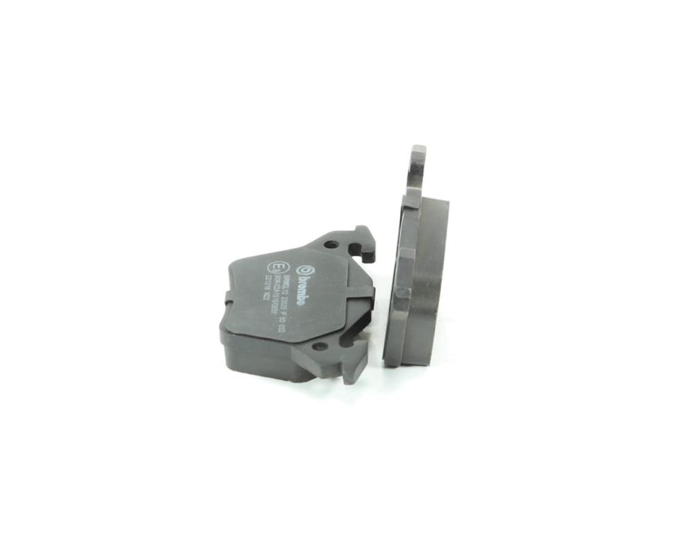 Jeu de 4 plaquettes de frein BREMBO ref. P 50 032