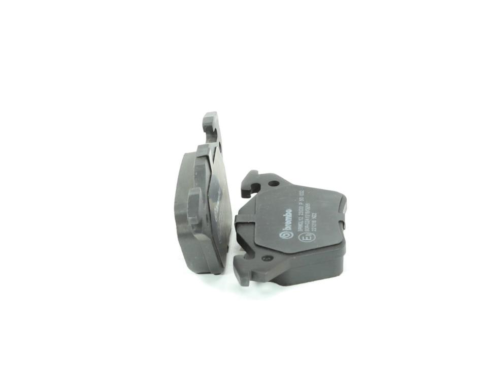 Jeu de 4 plaquettes de frein BREMBO ref. P 50 032
